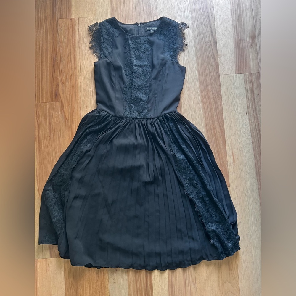 LBD banana republic dress